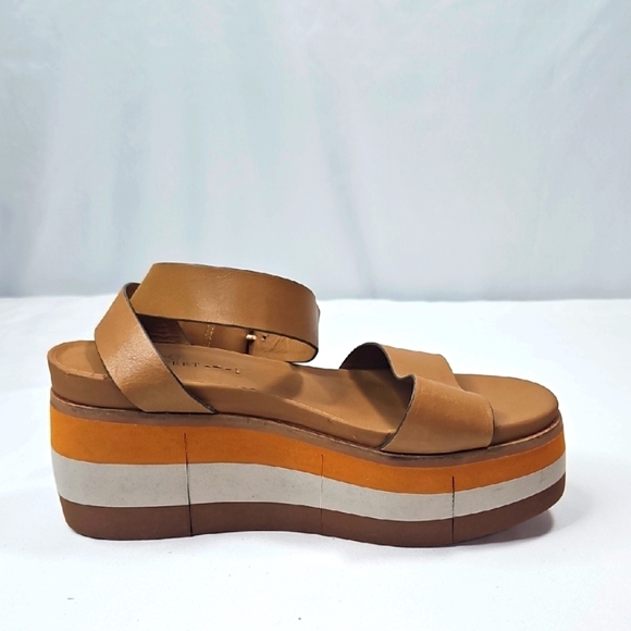 Naked Feet Tan and Orange Platform Sandals Size 9.5 - Picture 1 of 7